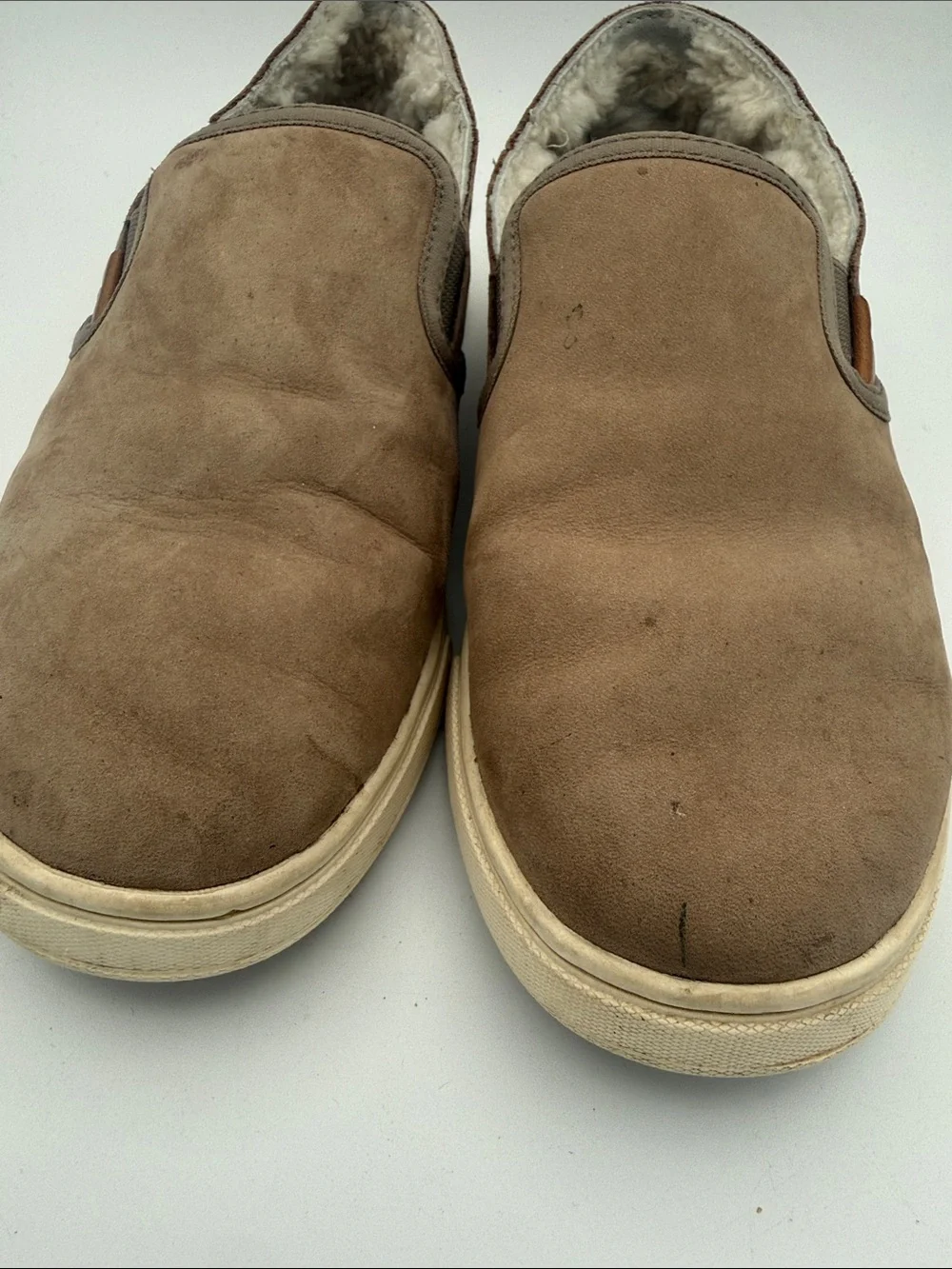 Women’s OluKai Pehuea Heu leather shearling-lined slip-on sneakers taupe sz 6